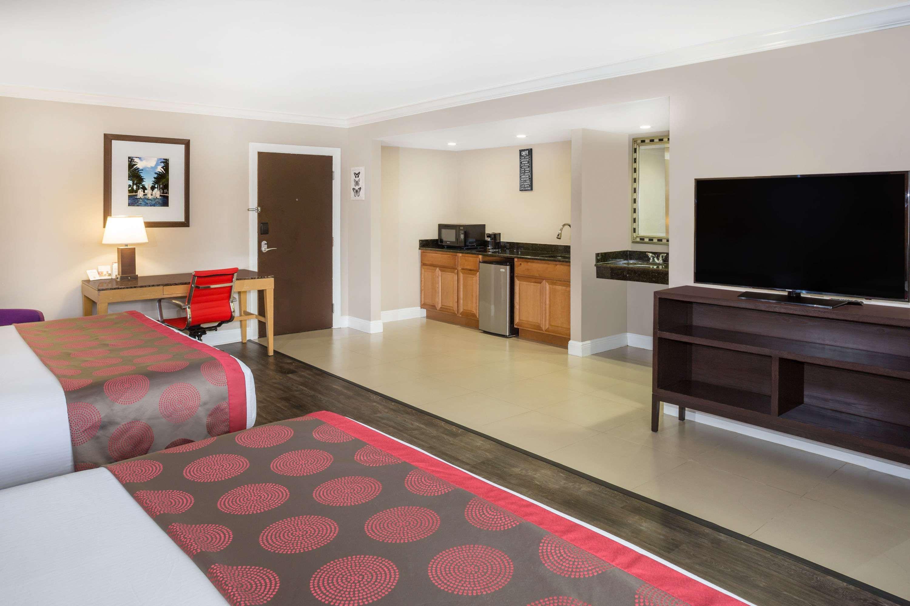 Ramada By Wyndham Miami Springs/Miami International Airport Hotel Ngoại thất bức ảnh
