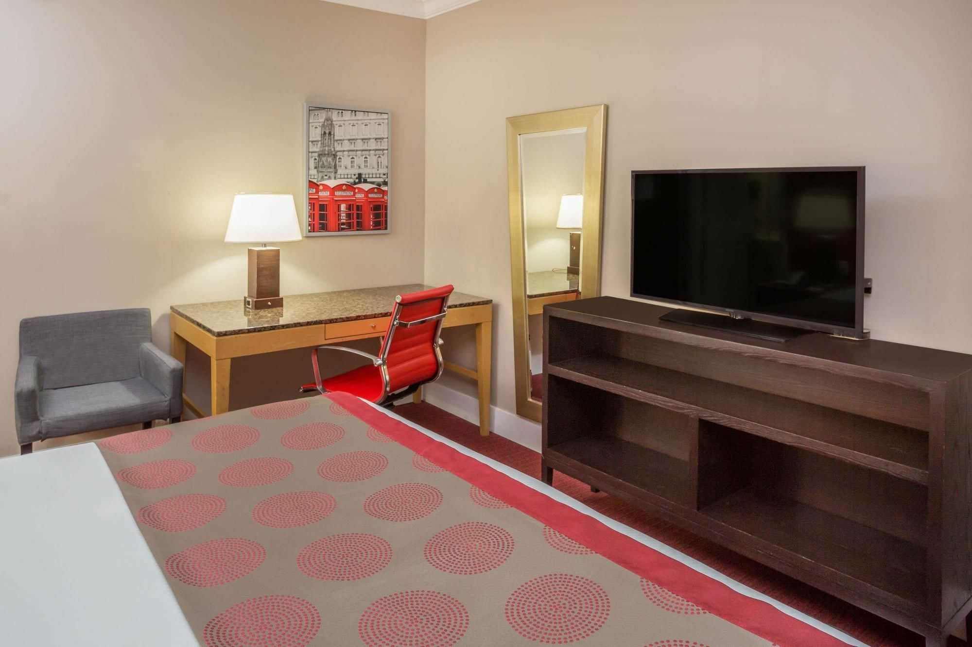 Ramada By Wyndham Miami Springs/Miami International Airport Hotel Ngoại thất bức ảnh